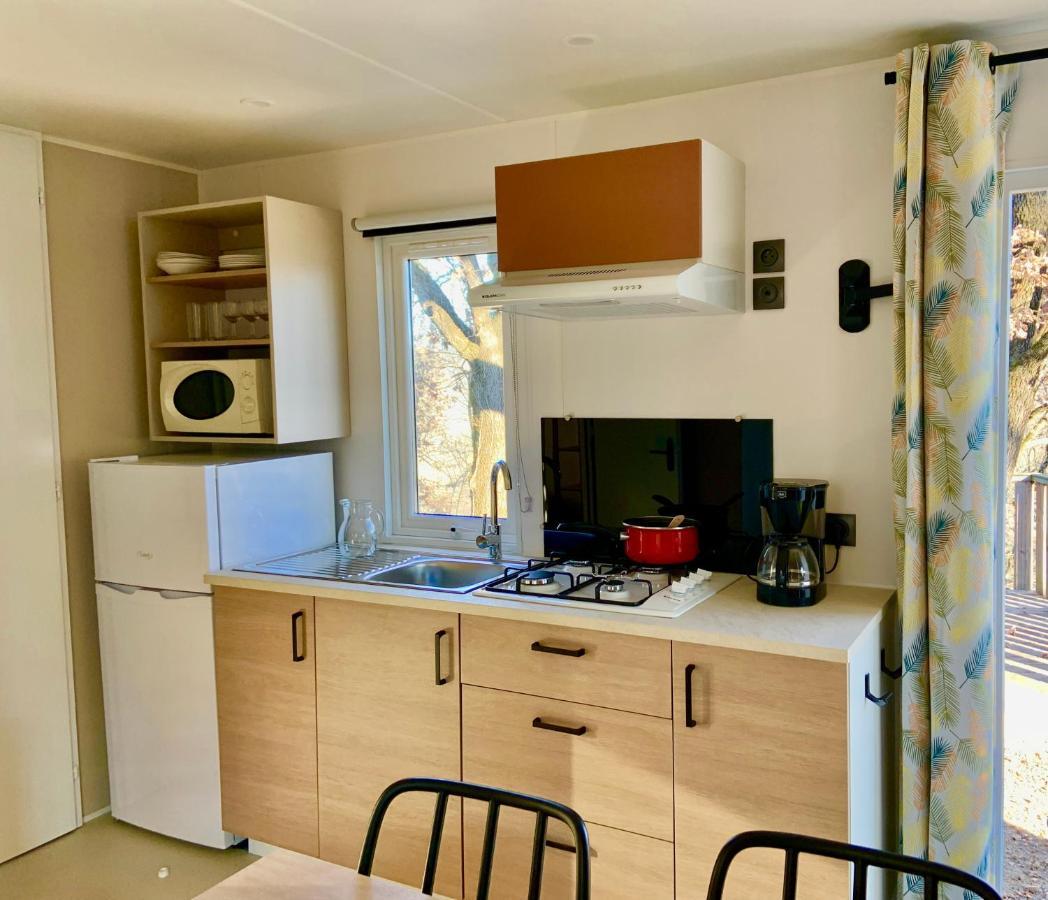 Camping Les Chenes Chauzon Esterno foto