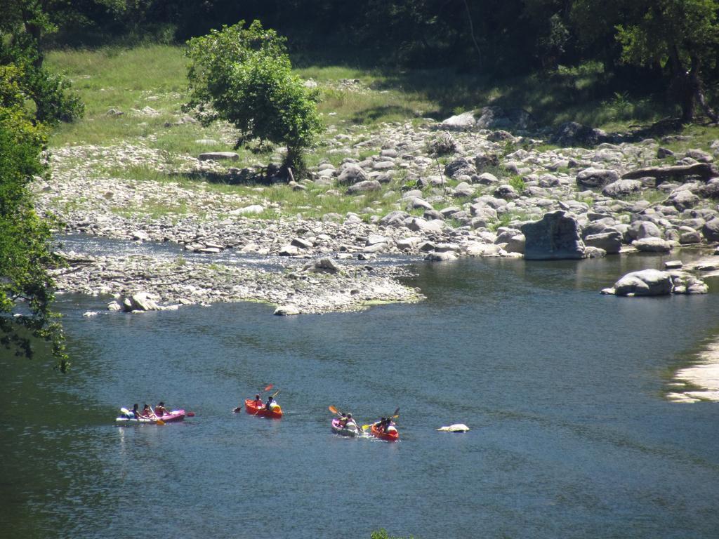 Camping Les Chenes Chauzon Esterno foto
