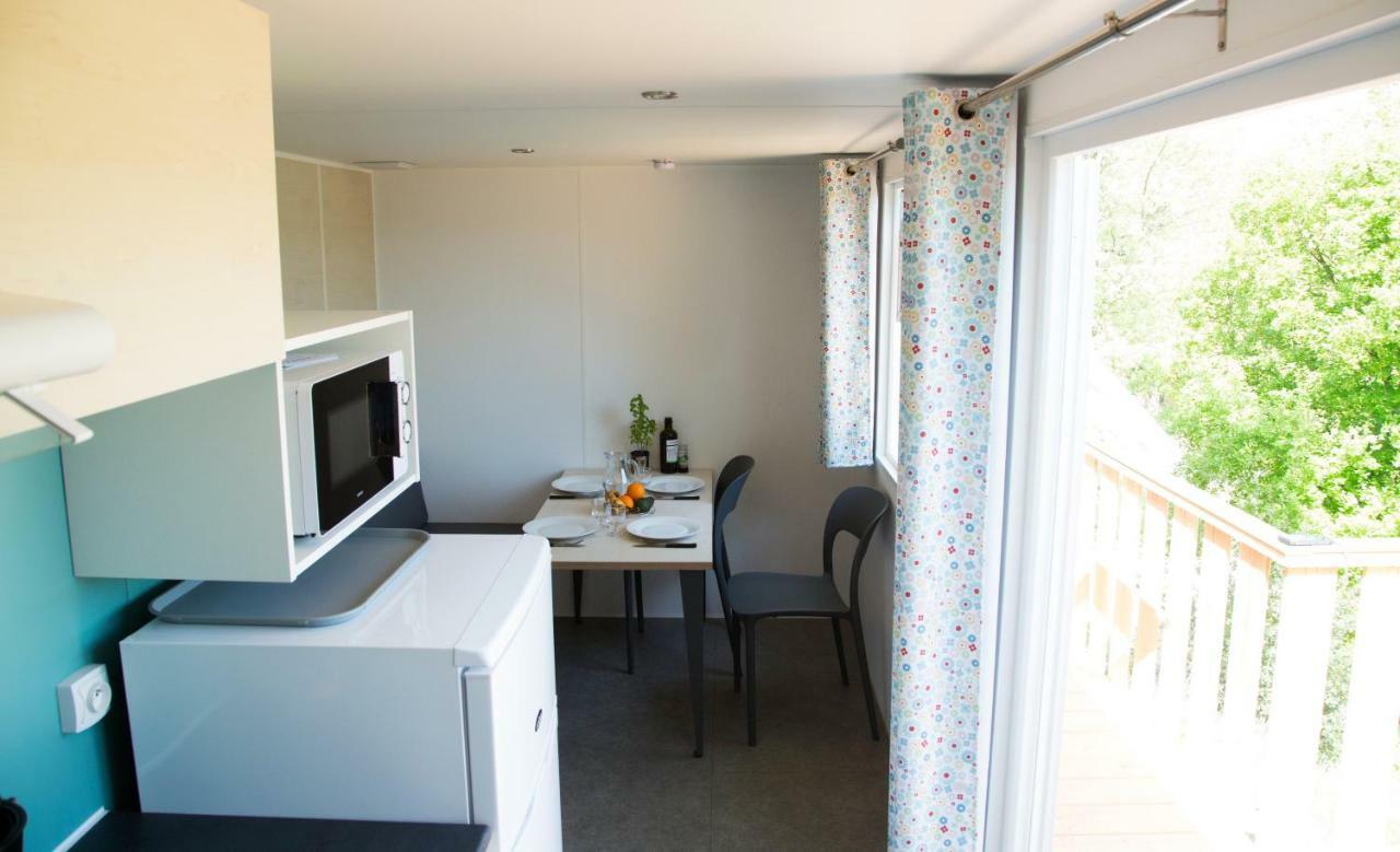 Camping Les Chenes Chauzon Esterno foto